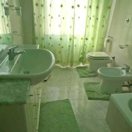 בית אירוח Capitan Shonny פורטוסקוזו